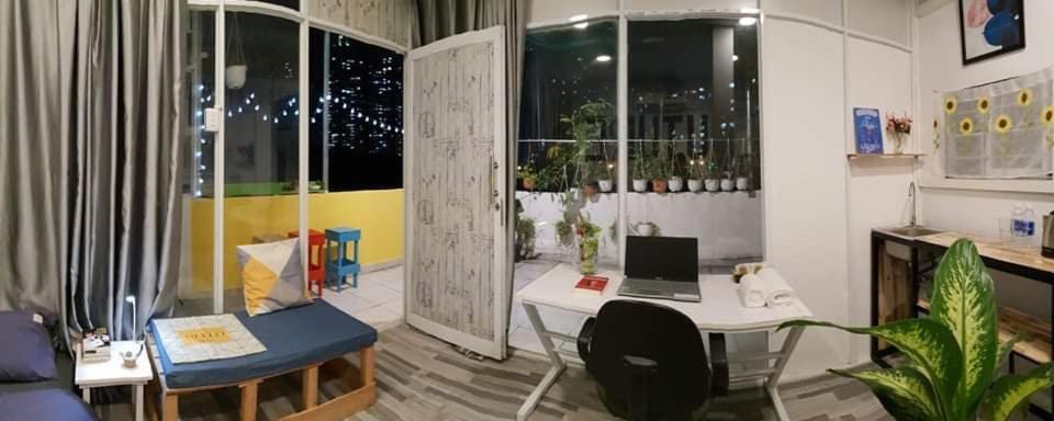 May House Binhthanh Хошимин Экстерьер фото